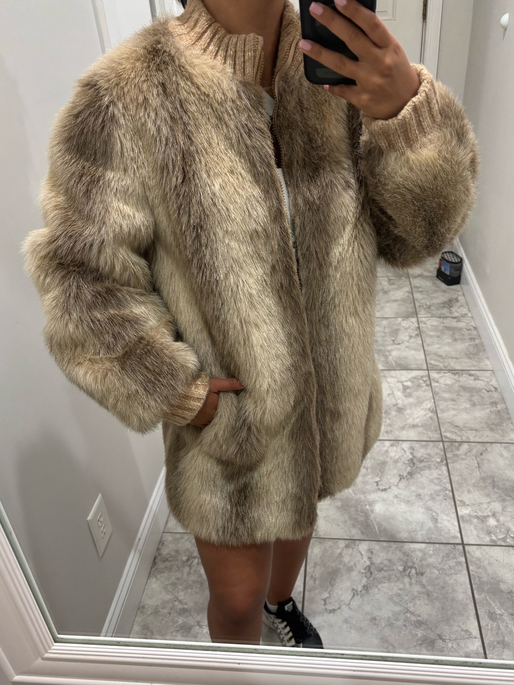 VINTAGE / VTG Women's Cheyenne by Hillmoor ILGWU Faux Fur